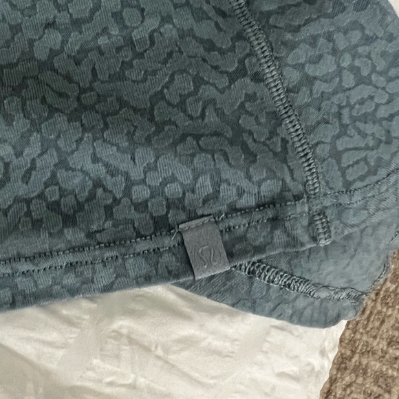 Lululemon short sleeve butterfly top - Picture 3 of 3